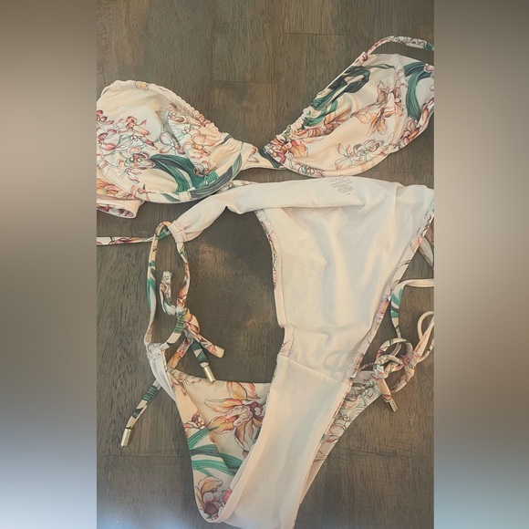 Monday bikini set - Picture 8 of 8